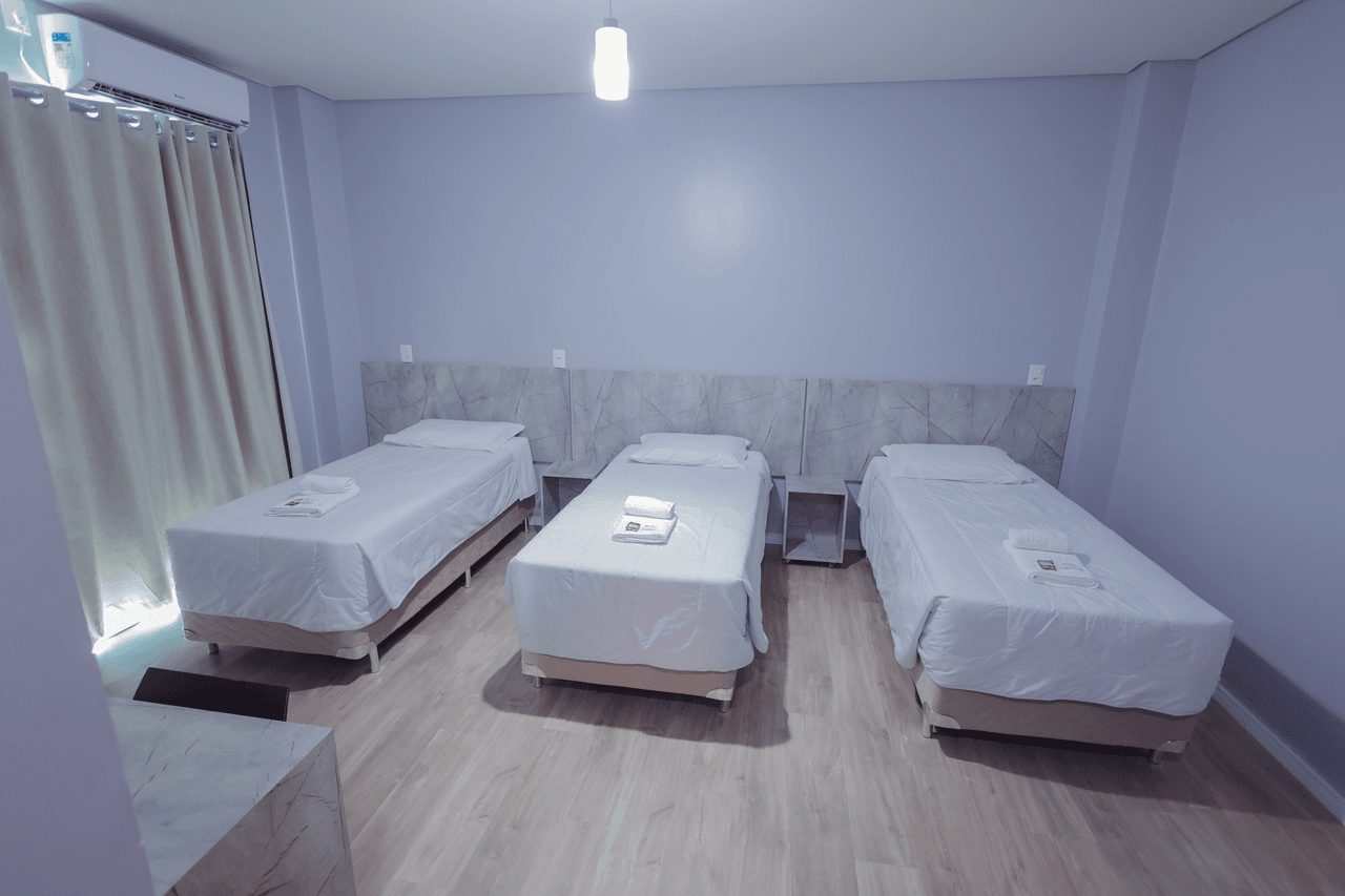 Quarto Triplo Solteiro Luxo